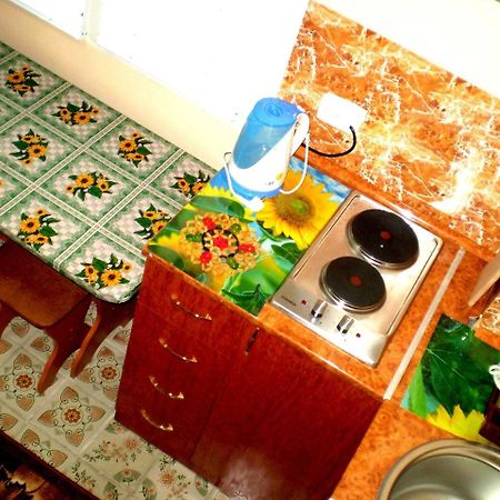 1 Ком Квартира 1 Этаж 3 Дивана, Wi-Fi, Центр Города, Садовая-Чкалова "Сильпо" И "Атб" Отдельный Дом 2 Этажа Mykolaiv Exterior photo
